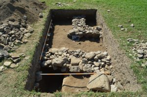 Schnitt 1, Innen- und Außenmauer eines römischen Gebäudes